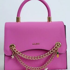 🩷 ALDO Pink Crossbody Top Handle Purse – Gold Chain Charms – NWT